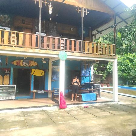 Taluk BatungAir Manis Secret Surfcampアパートメント エクステリア 写真