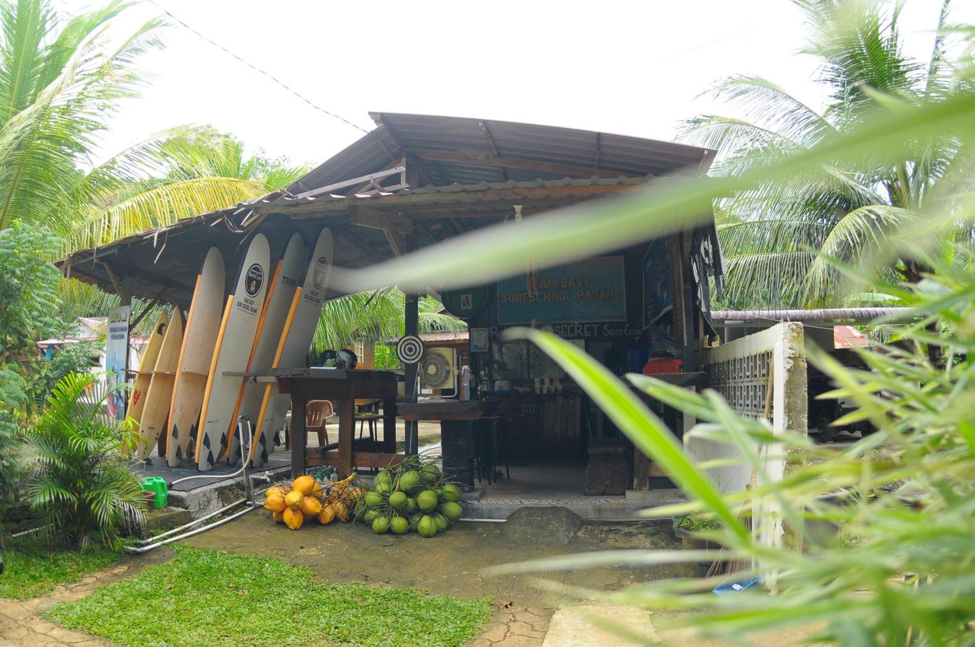 Taluk BatungAir Manis Secret Surfcampアパートメント エクステリア 写真