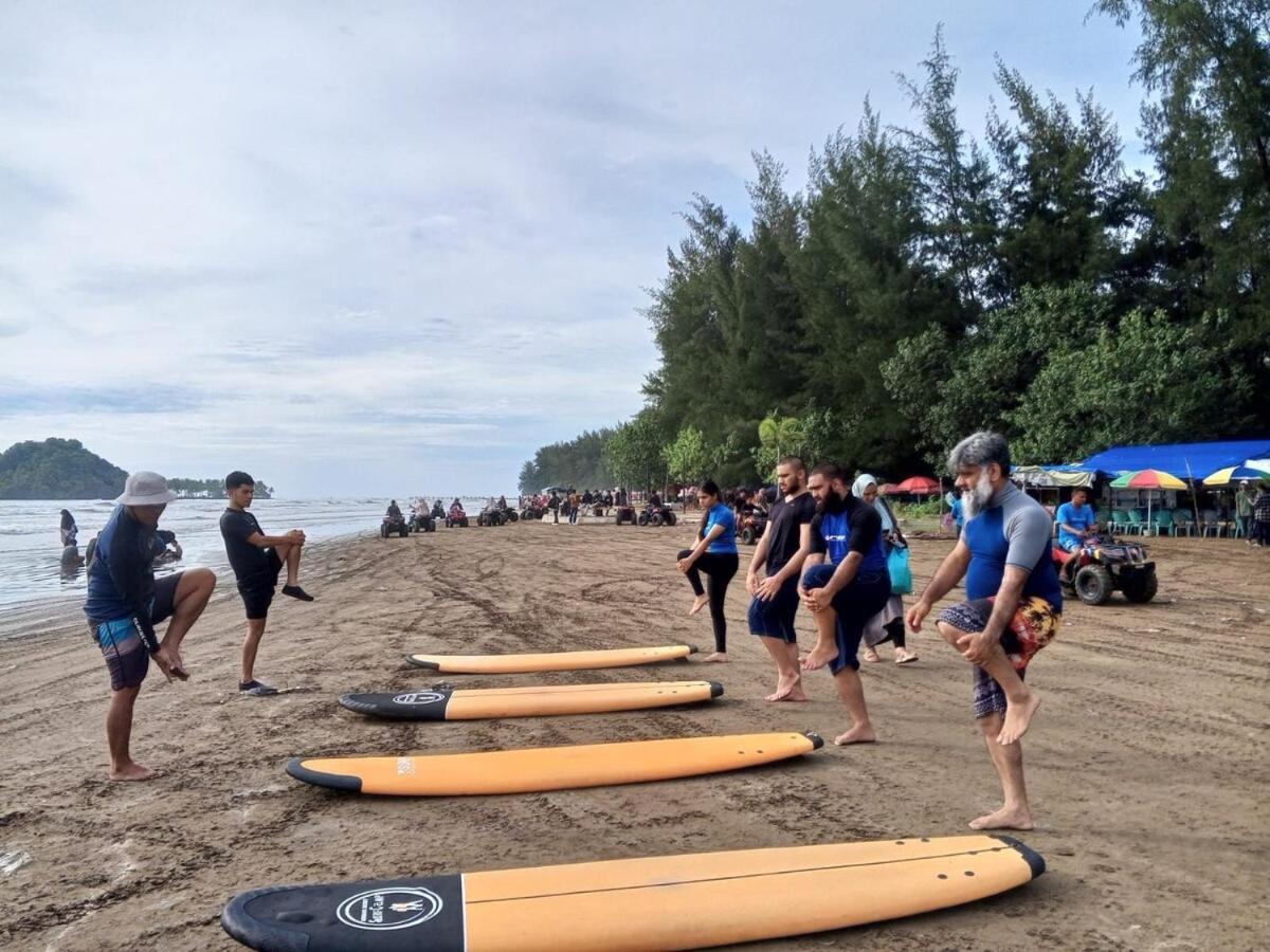 Taluk BatungAir Manis Secret Surfcampアパートメント エクステリア 写真