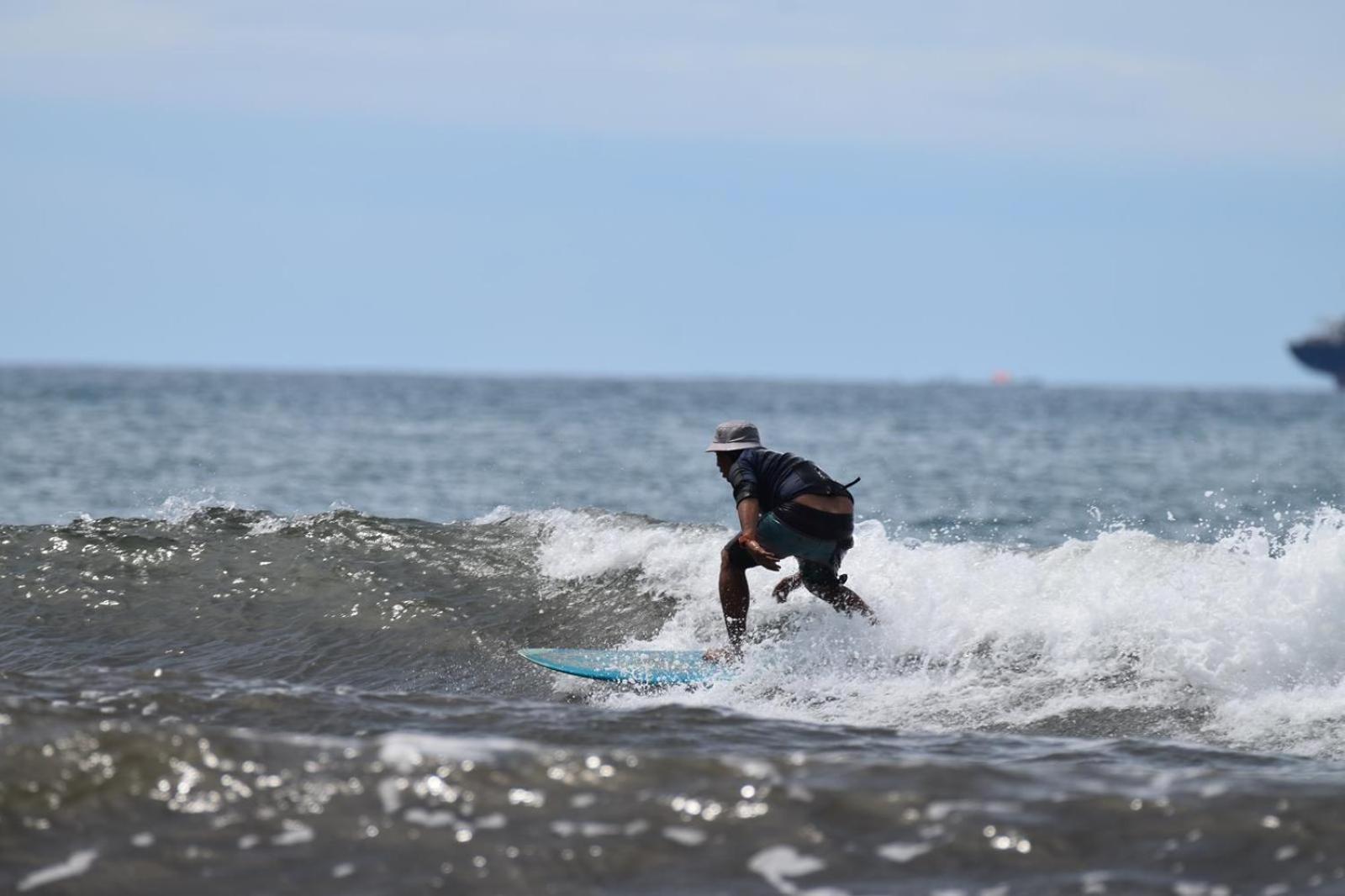 Taluk BatungAir Manis Secret Surfcampアパートメント エクステリア 写真